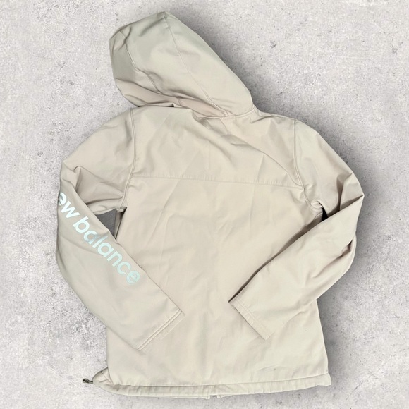 Women’s New Balance Fleece Lined Soft Pink Jacket - Picture 3 of 11